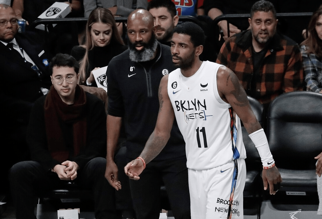 开云官方平台-比赛局势复杂引发热议！，蒂姆在篮网比赛中出色防守全场沸腾不已