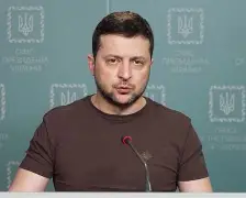 开云体育-全场球迷高喊佩德里